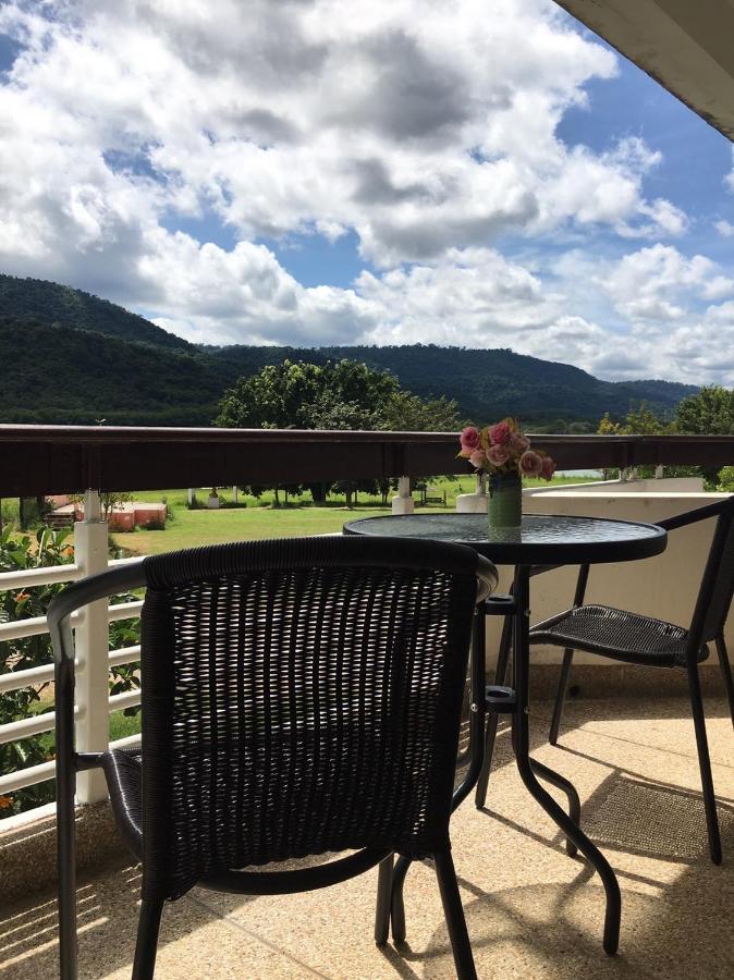 Samerdrow Khao Yai Mu Si Dış mekan fotoğraf